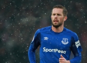 开云体育直播-年度焦点之战，巴黎圣日耳曼险胜皇家社会，战术博弈与命运转折