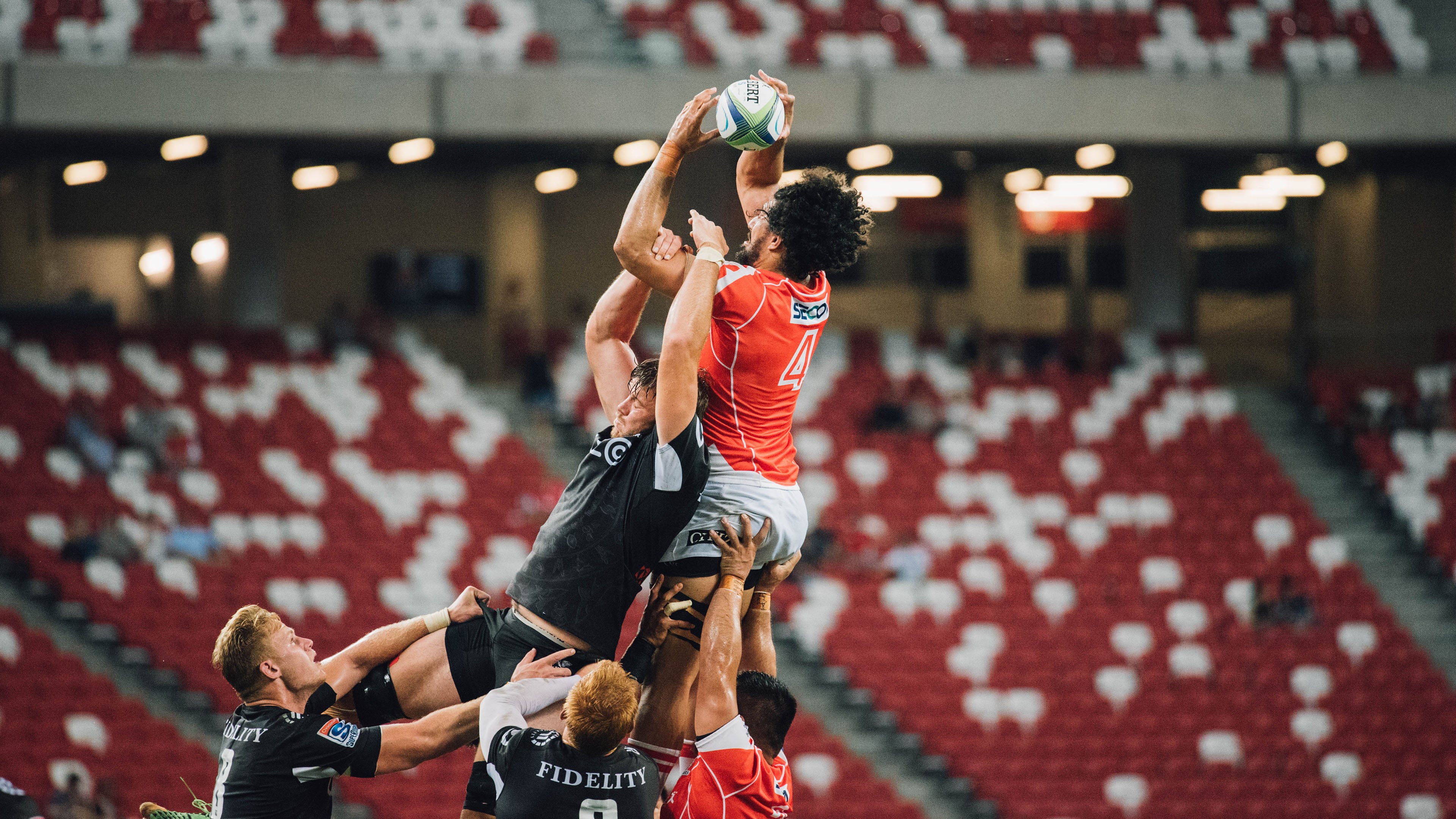 赛道与球场的双重奏，当F1年度争冠遇上NBA雷霆独行侠淘汰赛